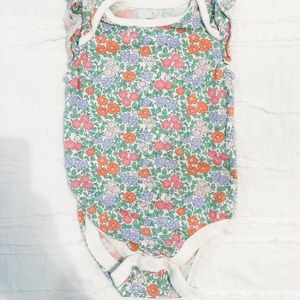 NWOT GAP Flutter Sleeve Bodysuit